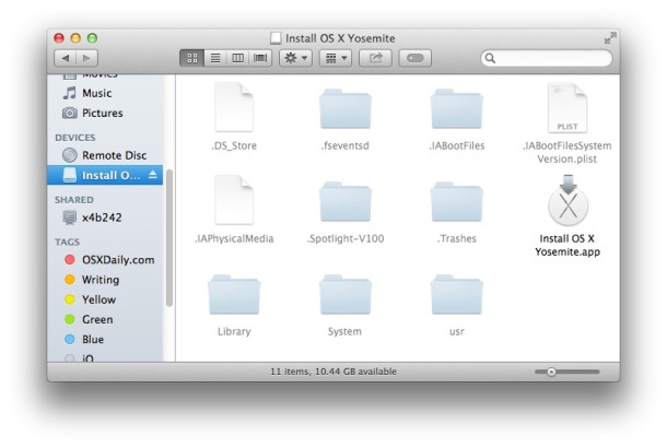 La unidad de instalación de arranque de OS X Yosemite en Mac Finder